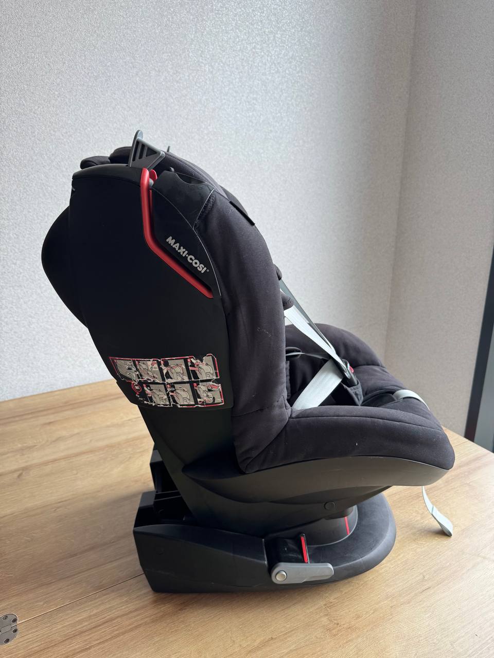 Детское автокресло Maxi-Cosi Tobi