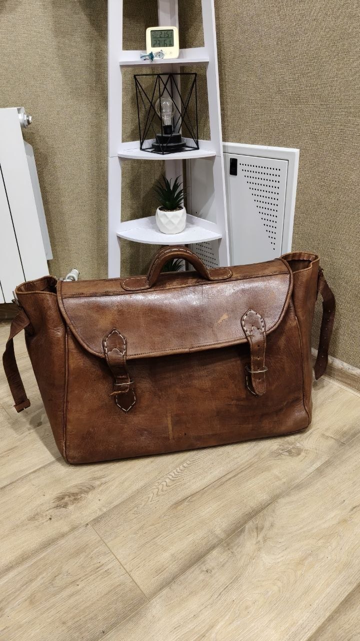Винтажная кожаная сумка, длина 65 см