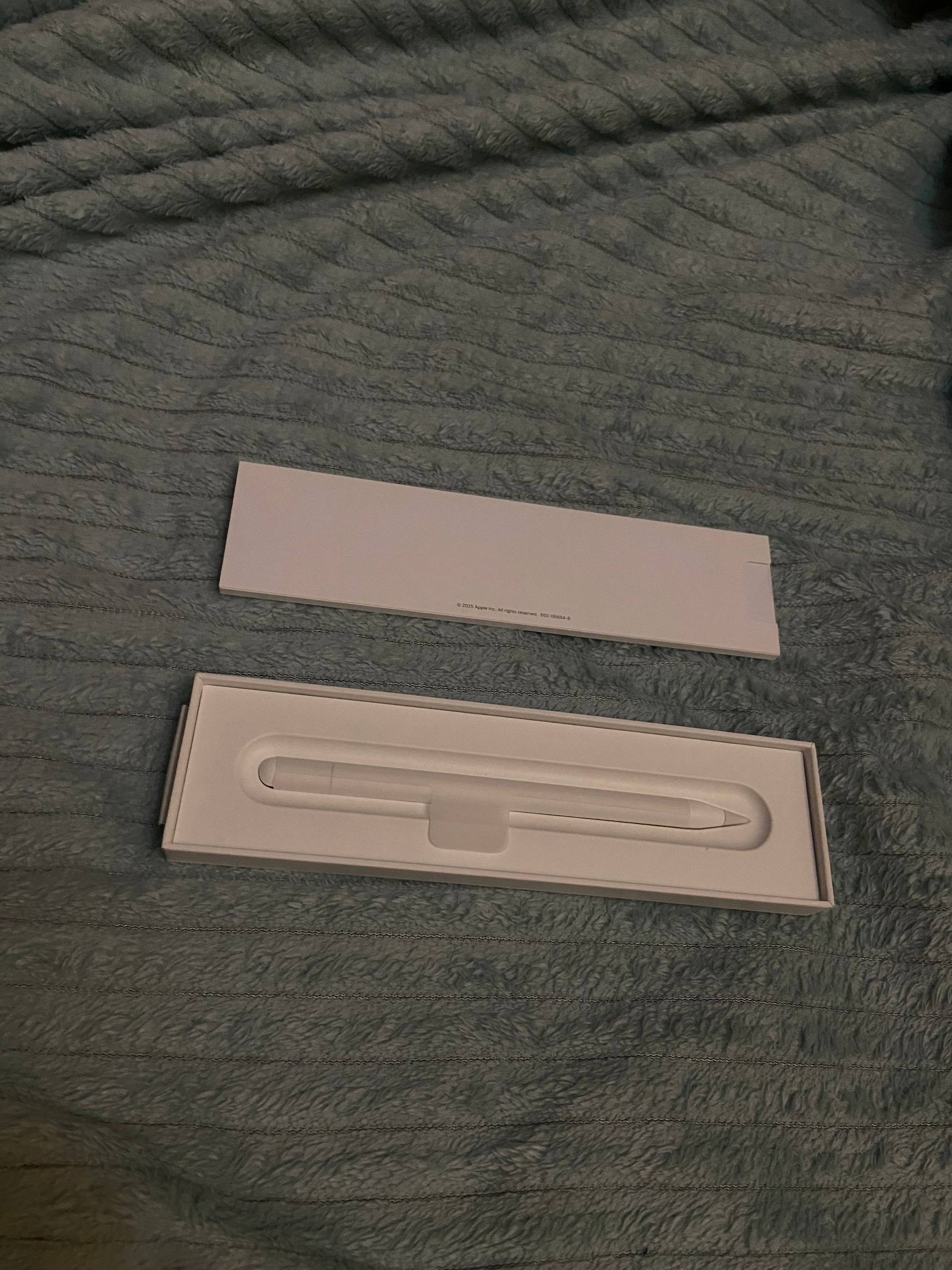iPad 11-го поколения 2025 128GB + Apple Pencil Type-C