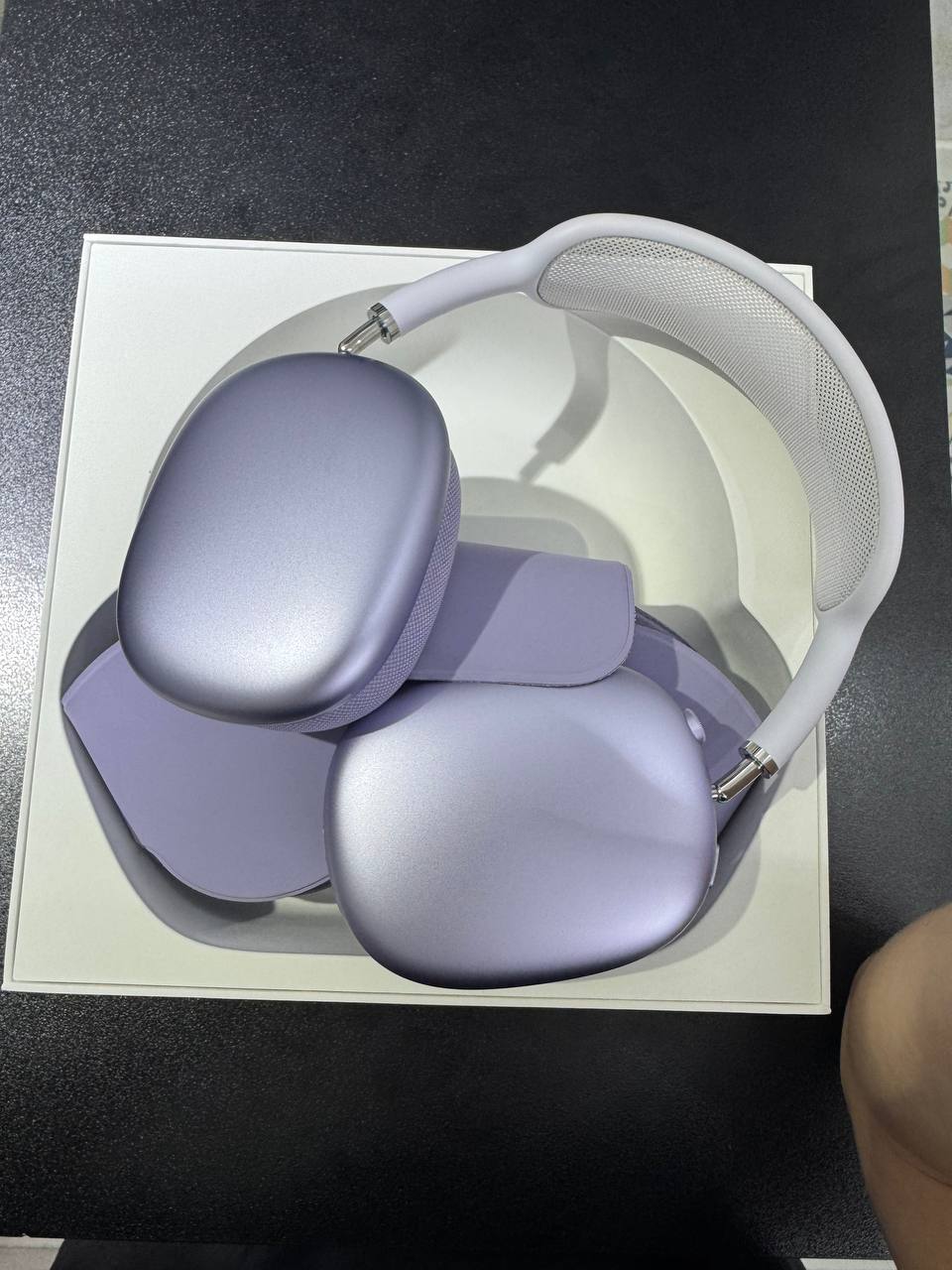 Apple AirPods Max (2024)