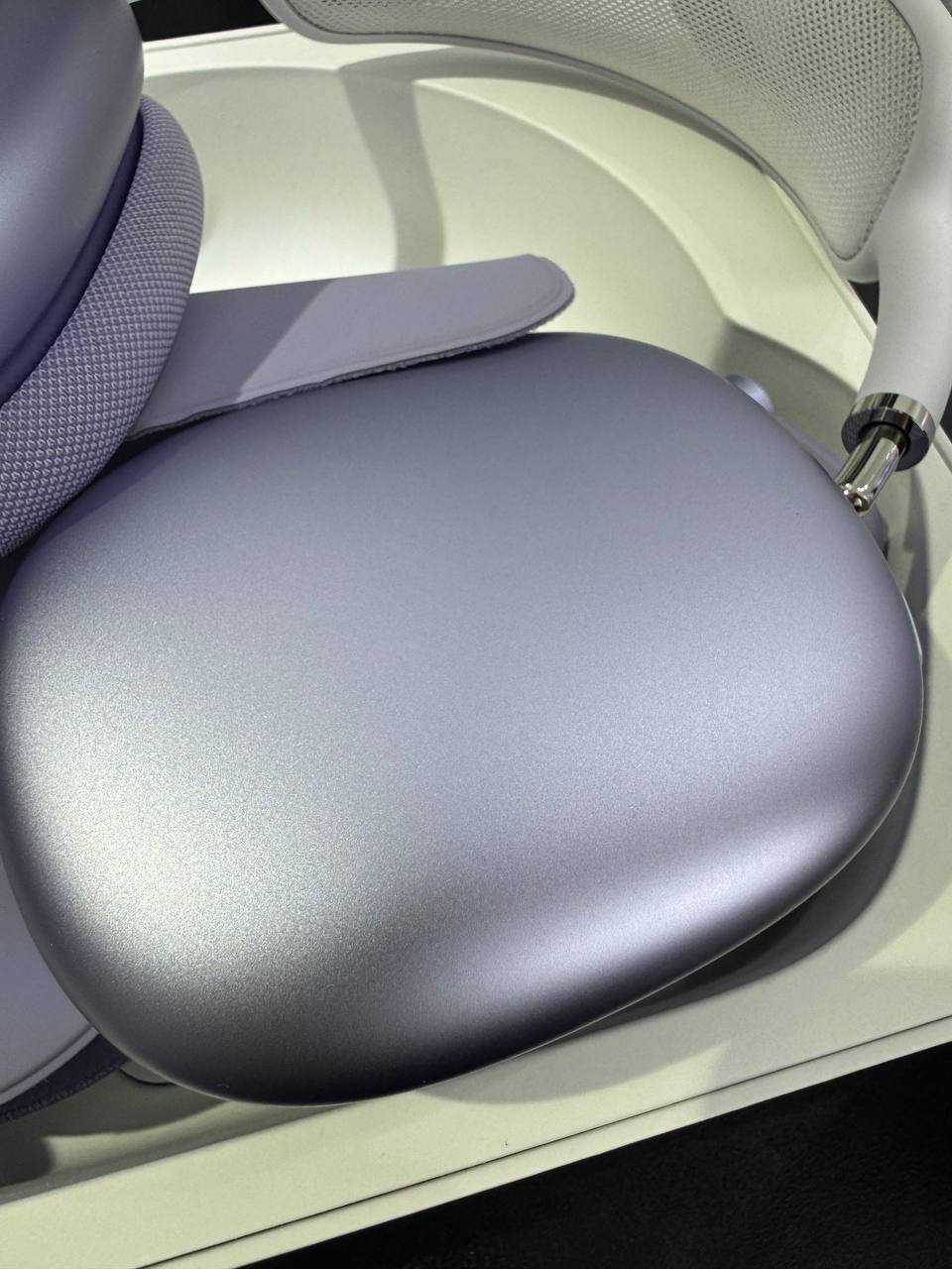 Apple AirPods Max (2024)