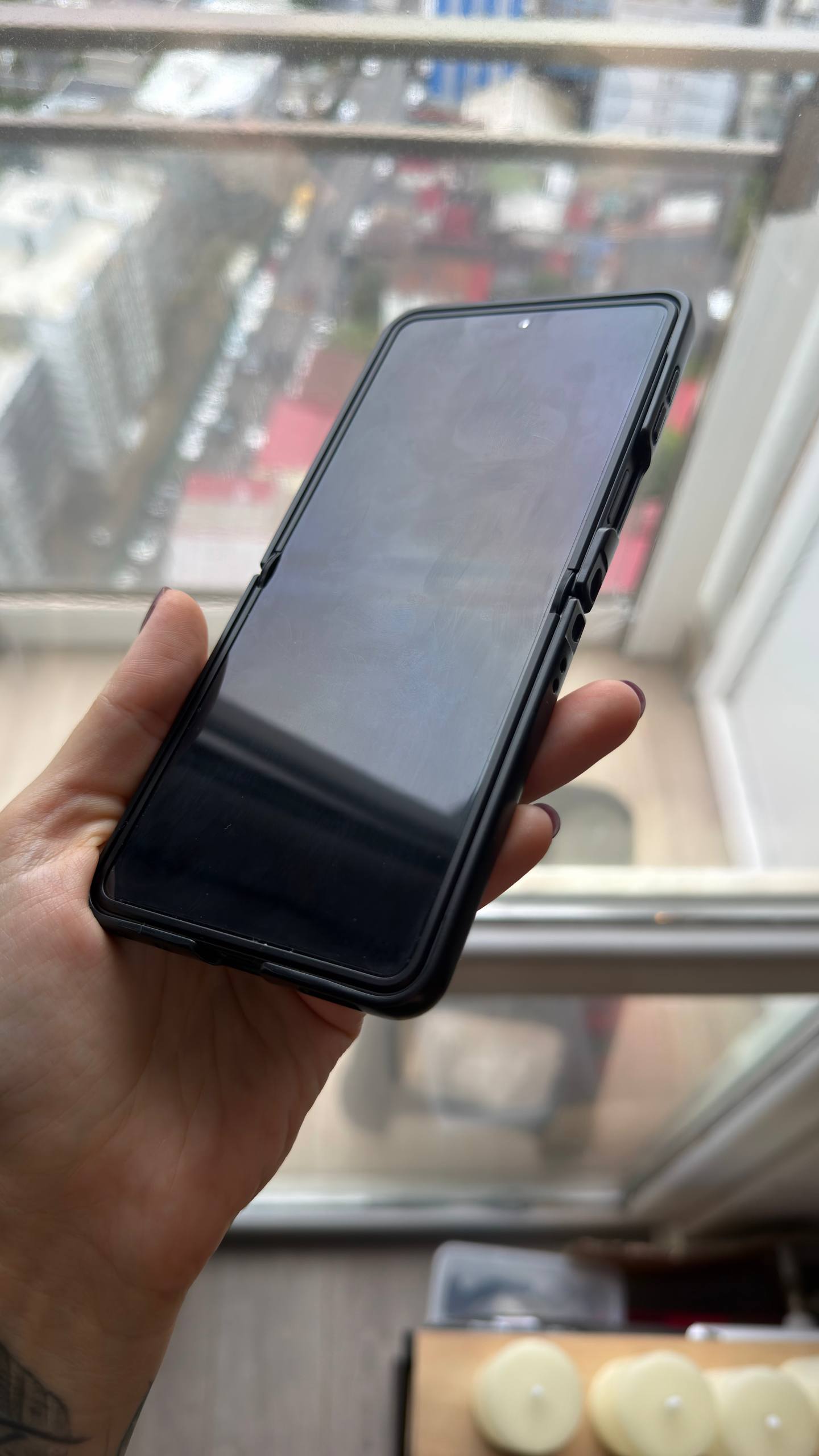Samsung Galaxy Z Flip 8