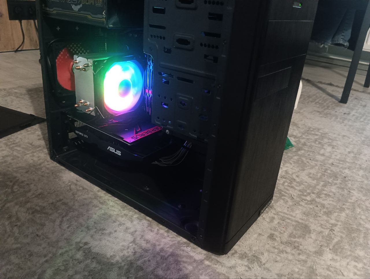 Игровой ПК: i5 8400, GTX 1050 Ti, 16GB RAM, SSD 240GB