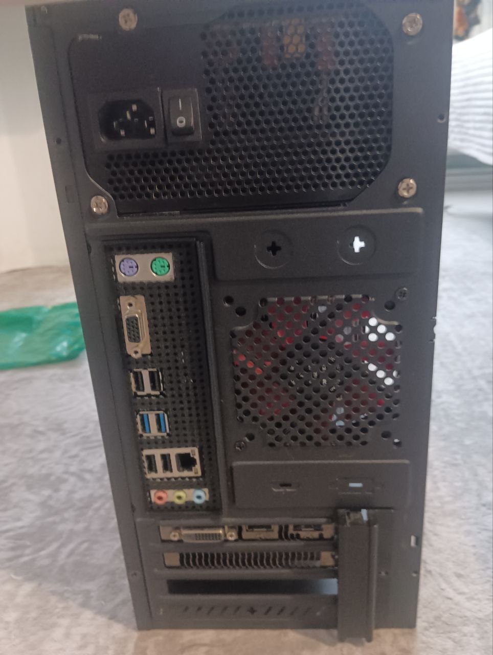 Игровой ПК: i5 8400, GTX 1050 Ti, 16GB RAM, SSD 240GB