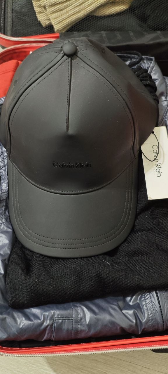 Бейсболка Calvin Klein новая