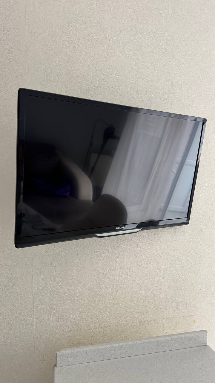Телевизор Philips 32 дюйма