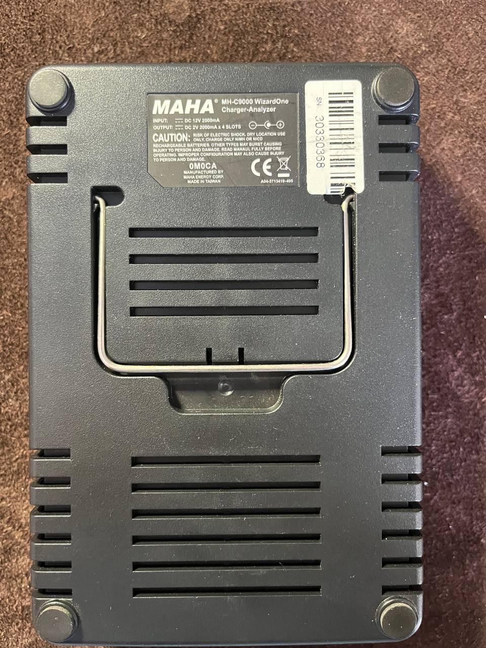 Зарядное устройство MAHA MH-C9000 WizardOne