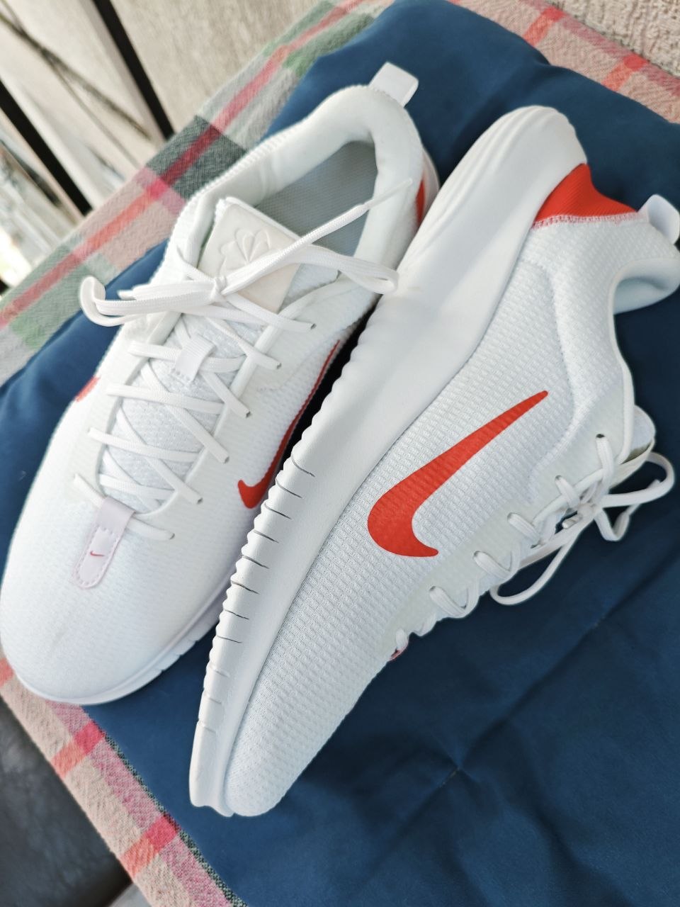 Кроссовки Nike Flex Experience Run 12 White/University Red, 44.5-45