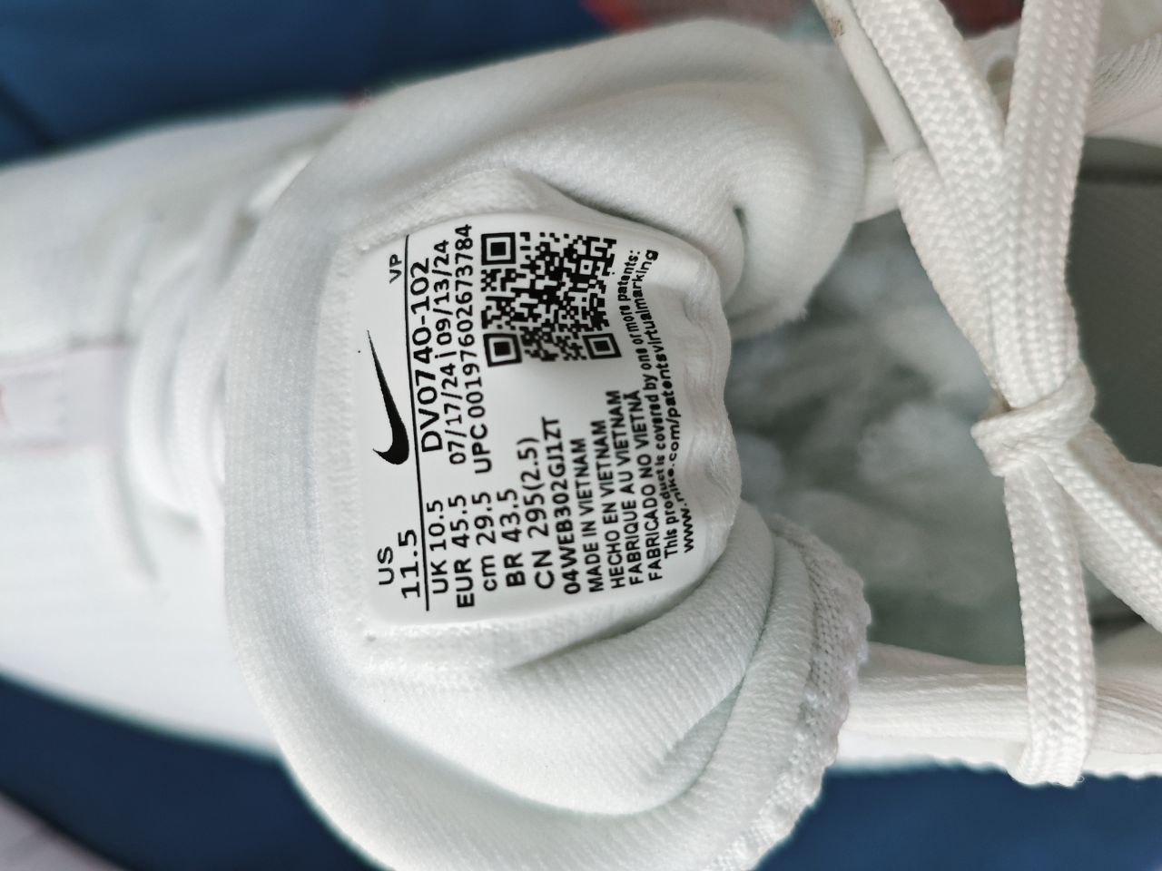 Кроссовки Nike Flex Experience Run 12 White/University Red, 44.5-45