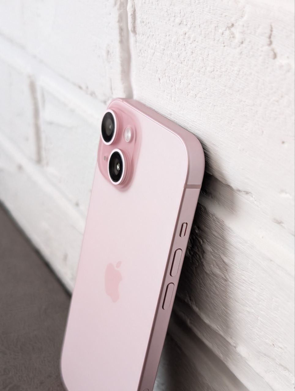 iPhone 15 128 ГБ SIM + eSIM