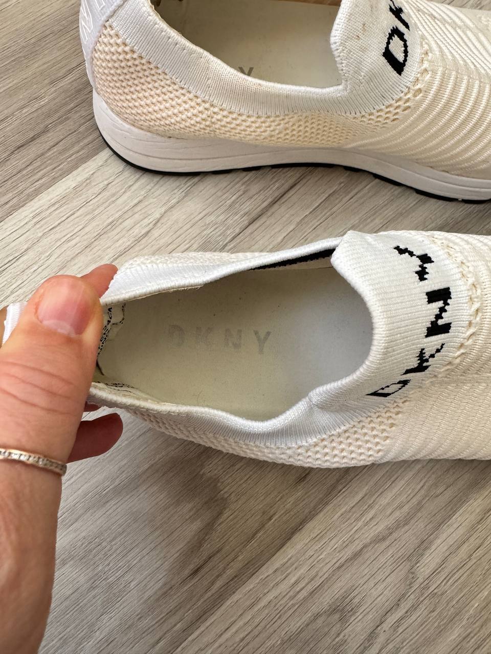 Кроссовки DKNY, 38 размер