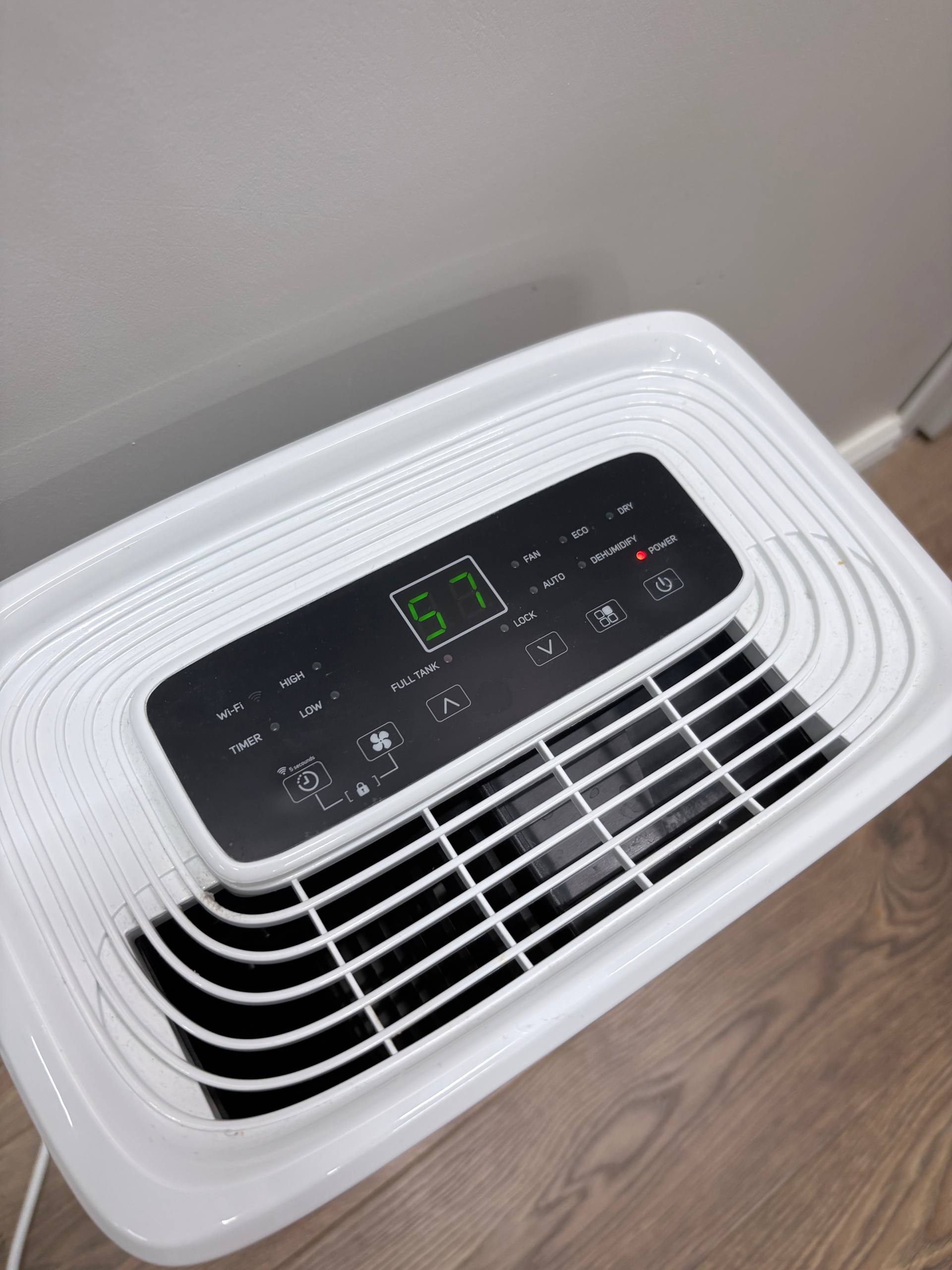 Осушитель воздуха Sencor SDH 1028WH