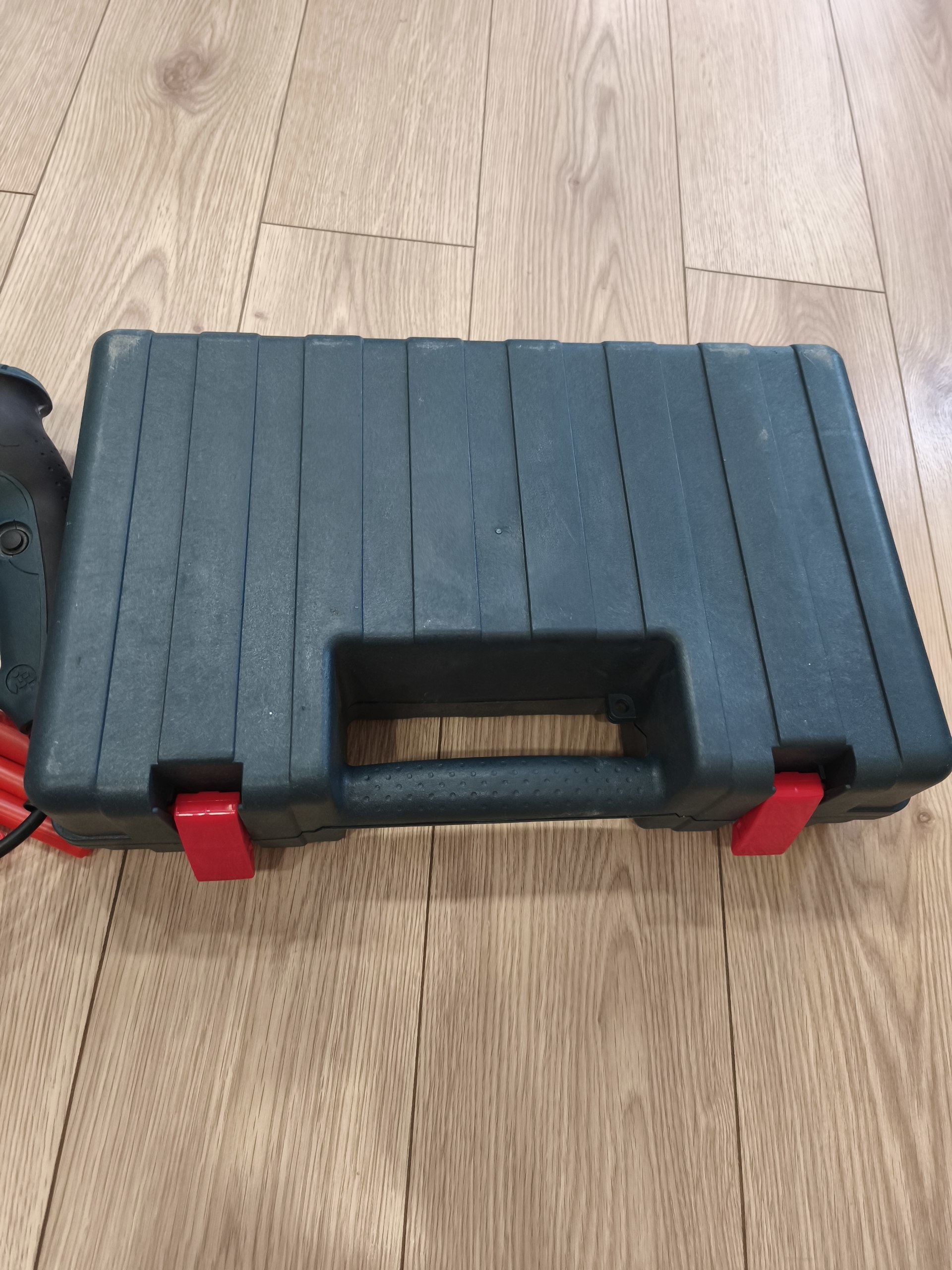 Перфоратор Bosch Hammer drill