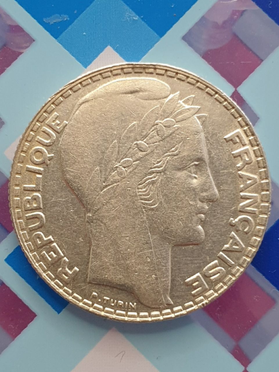Французская монета 10 франков 1932 года, серебро 680 пробы