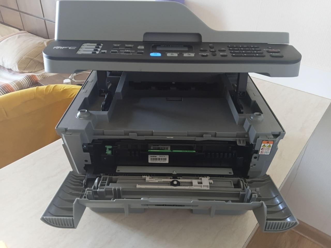 МФУ Brother MFC-L2700DWR 4 в 1 (принтер, сканер, ксерокс, факс)