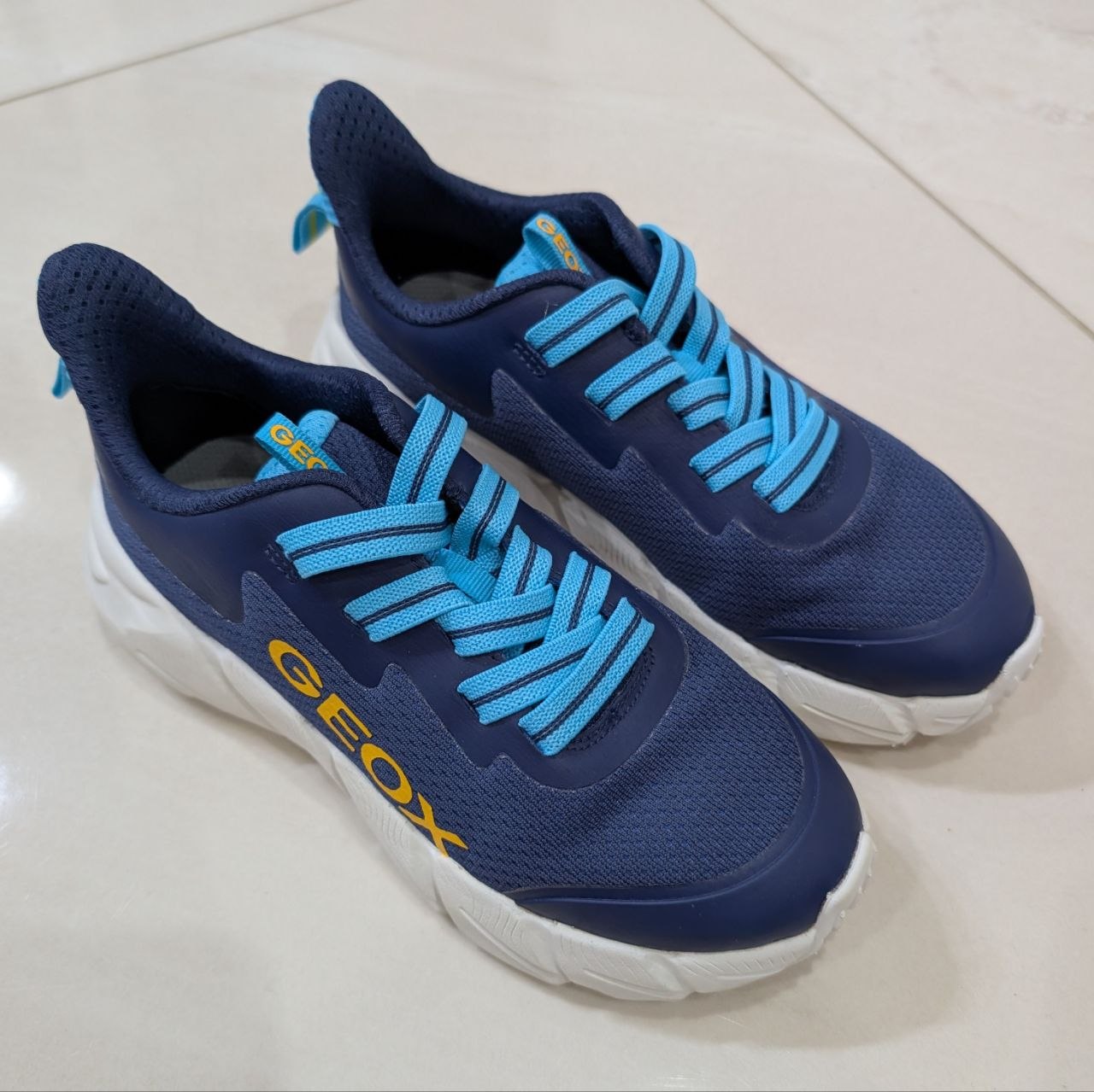 Кроссовки детские GEOX, размер 34