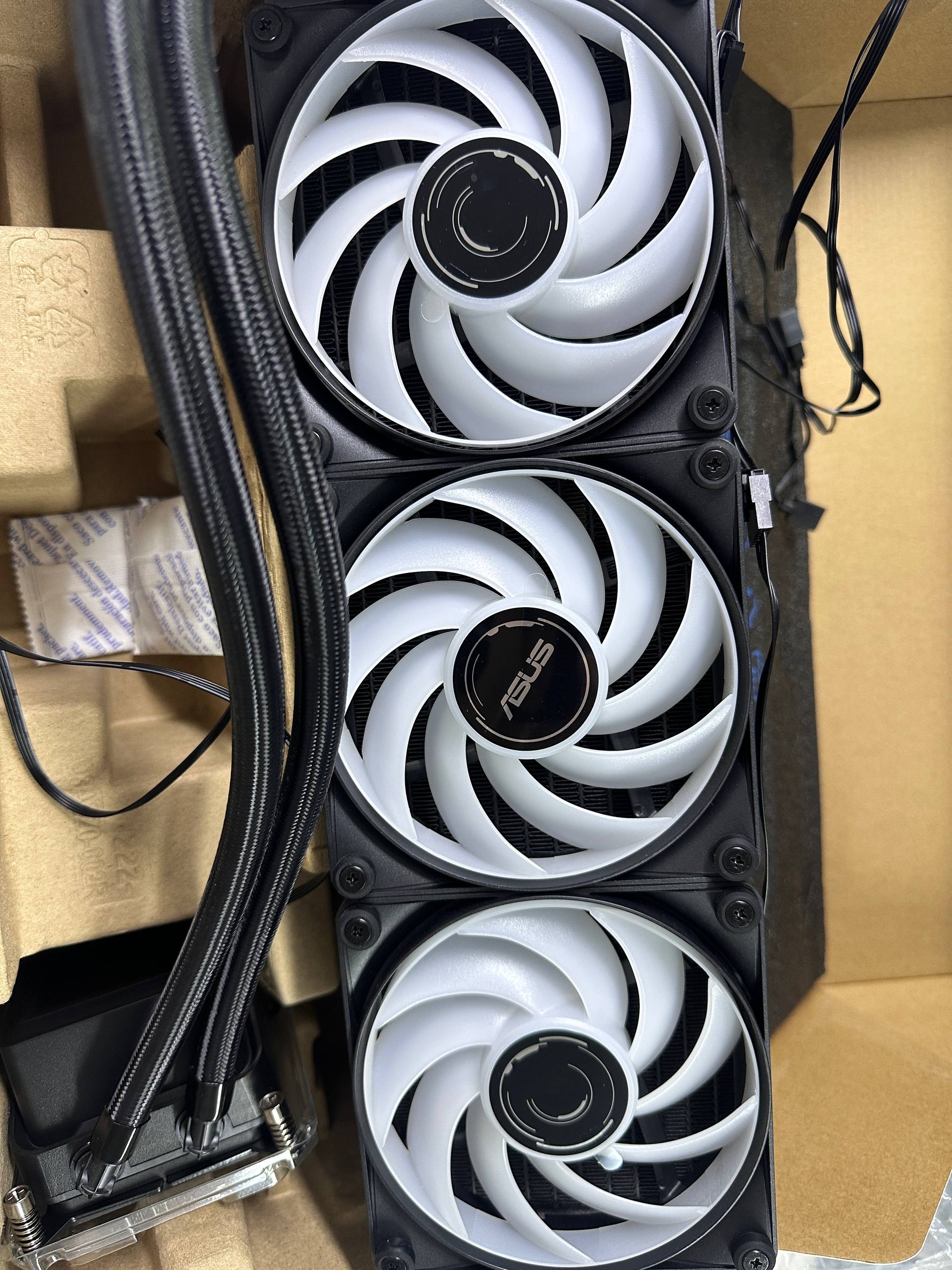 Кулер для процессора ASUS Max Gaming LC360 (водянка)