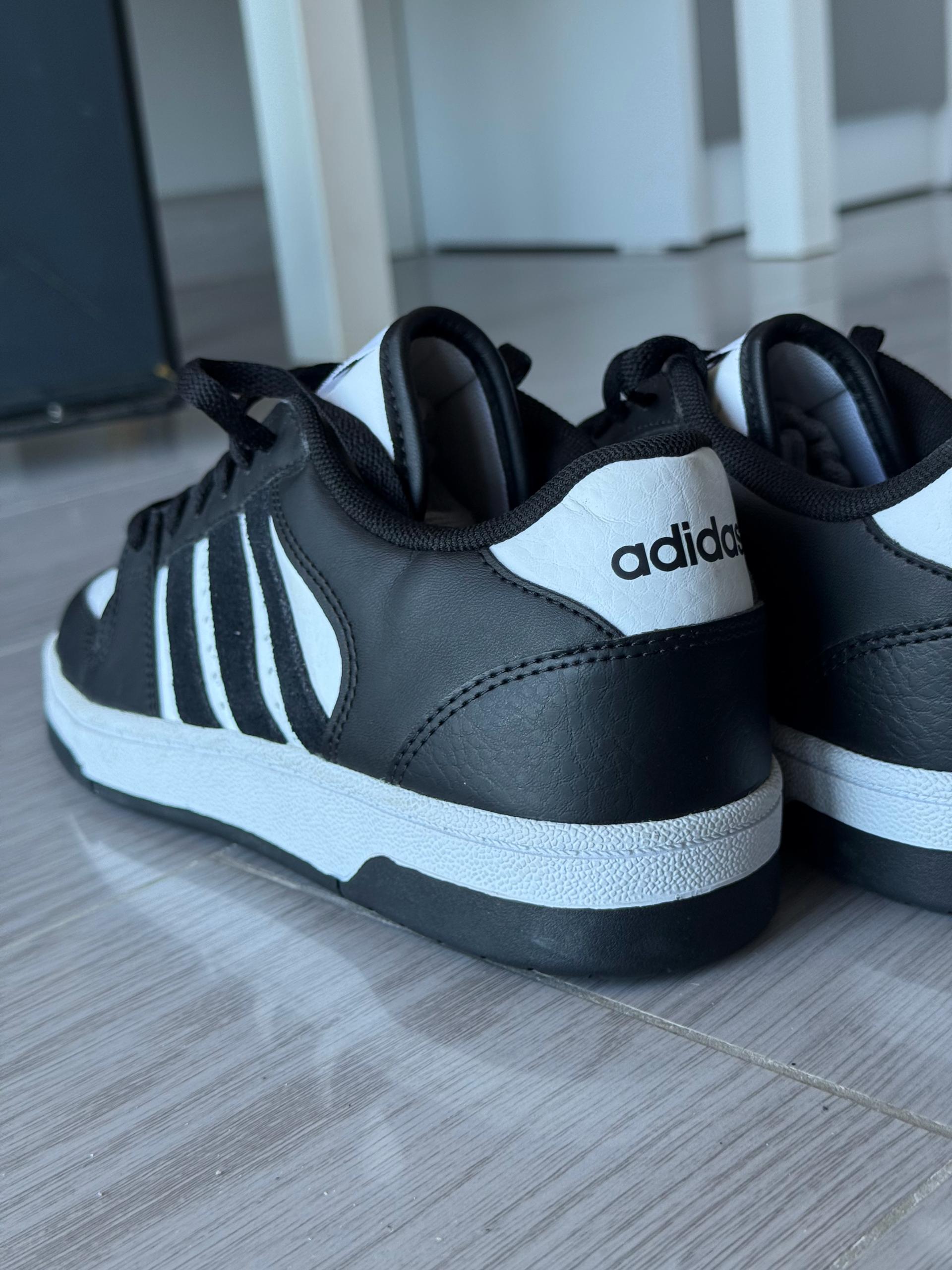 Кроссовки Adidas Break Shoes, размер 39 1/3