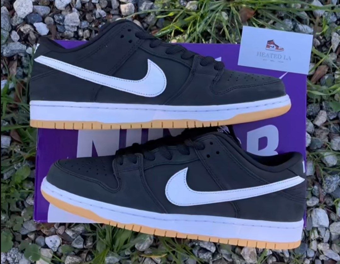 Nike SB Dunk Low Black Gum