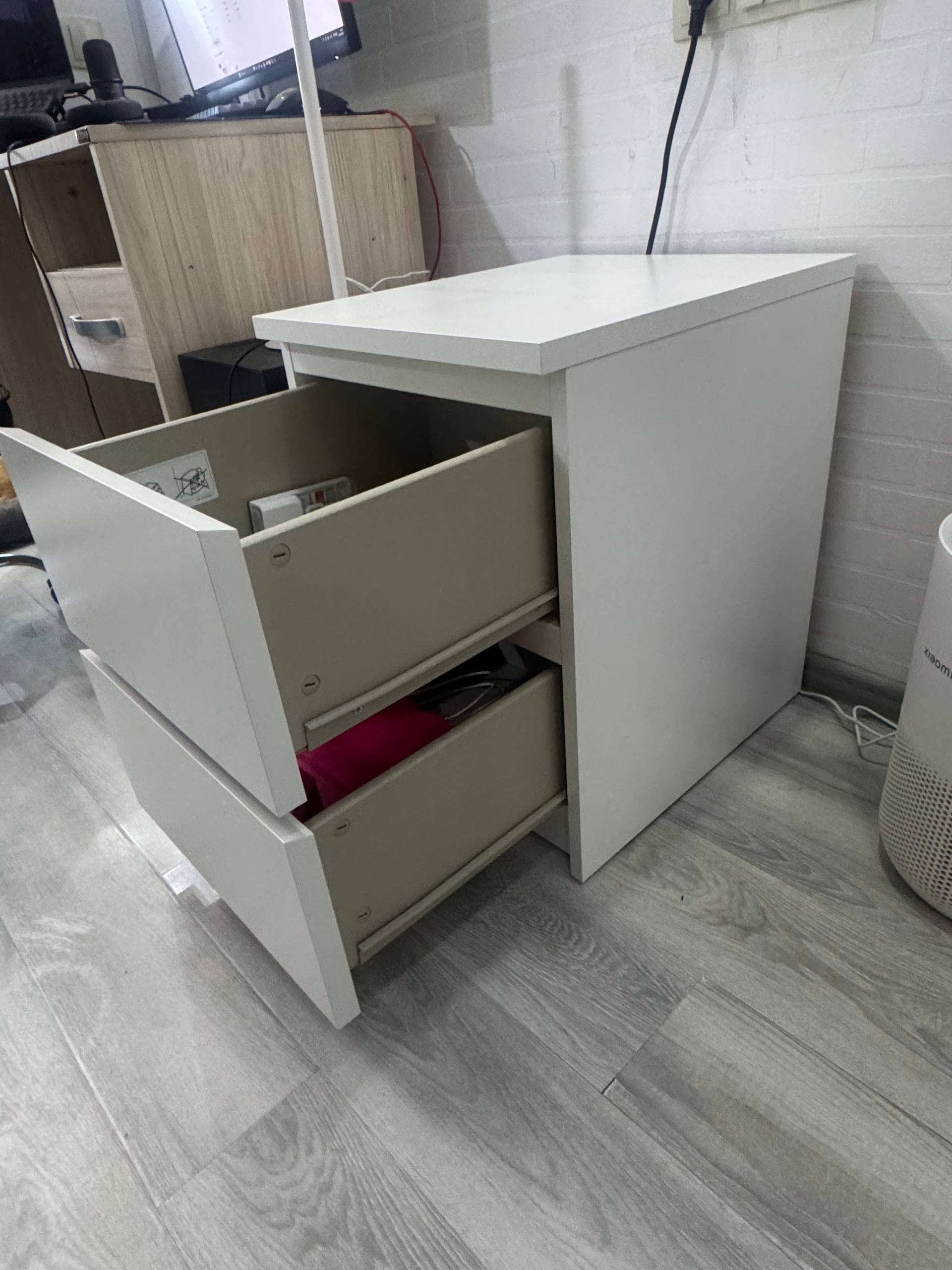 Тумба IKEA с двумя ящиками, белая