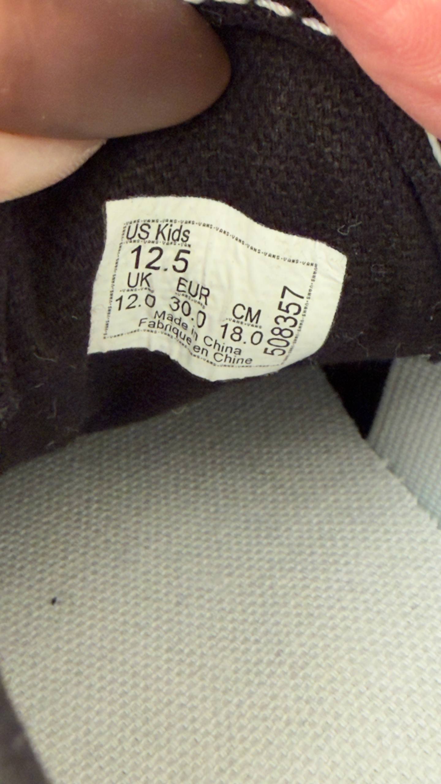 Новые кроссовки Vans, 30 размер