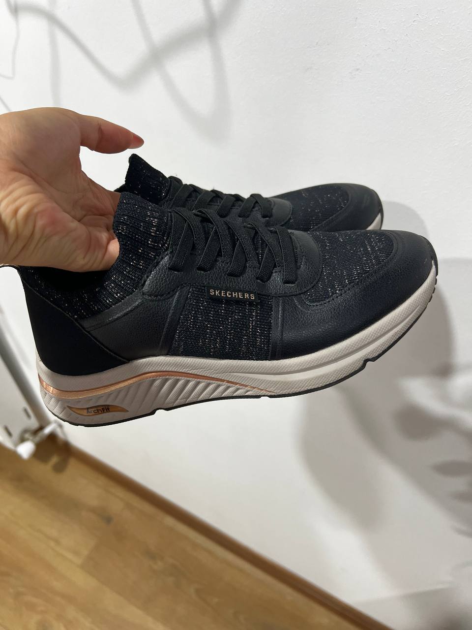 Кроссовки Skechers оригинальные, 37 размер