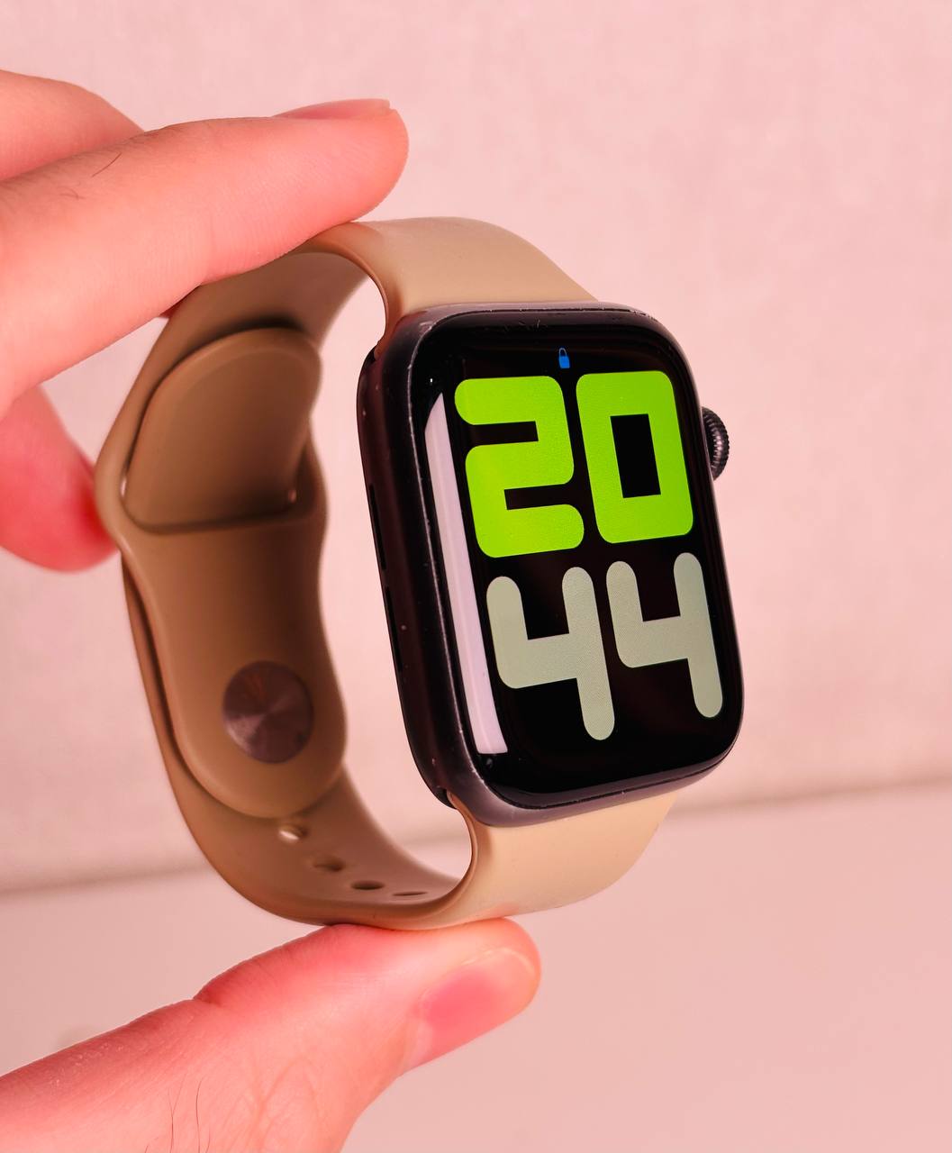 Apple Watch 4, 44mm