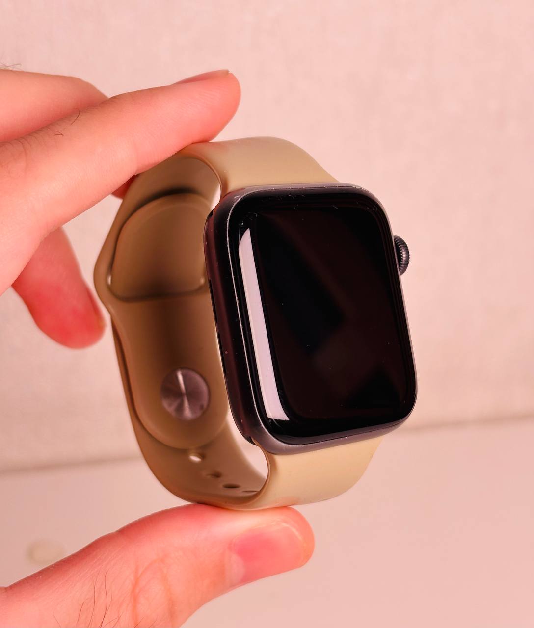 Apple Watch 4, 44mm