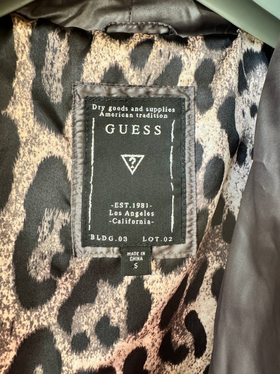 Курточка Guess