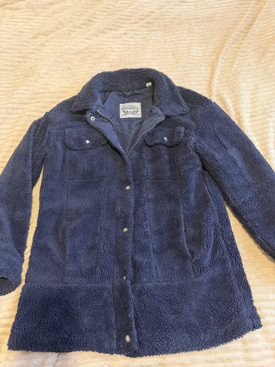 Меховая куртка Levi's, размер S