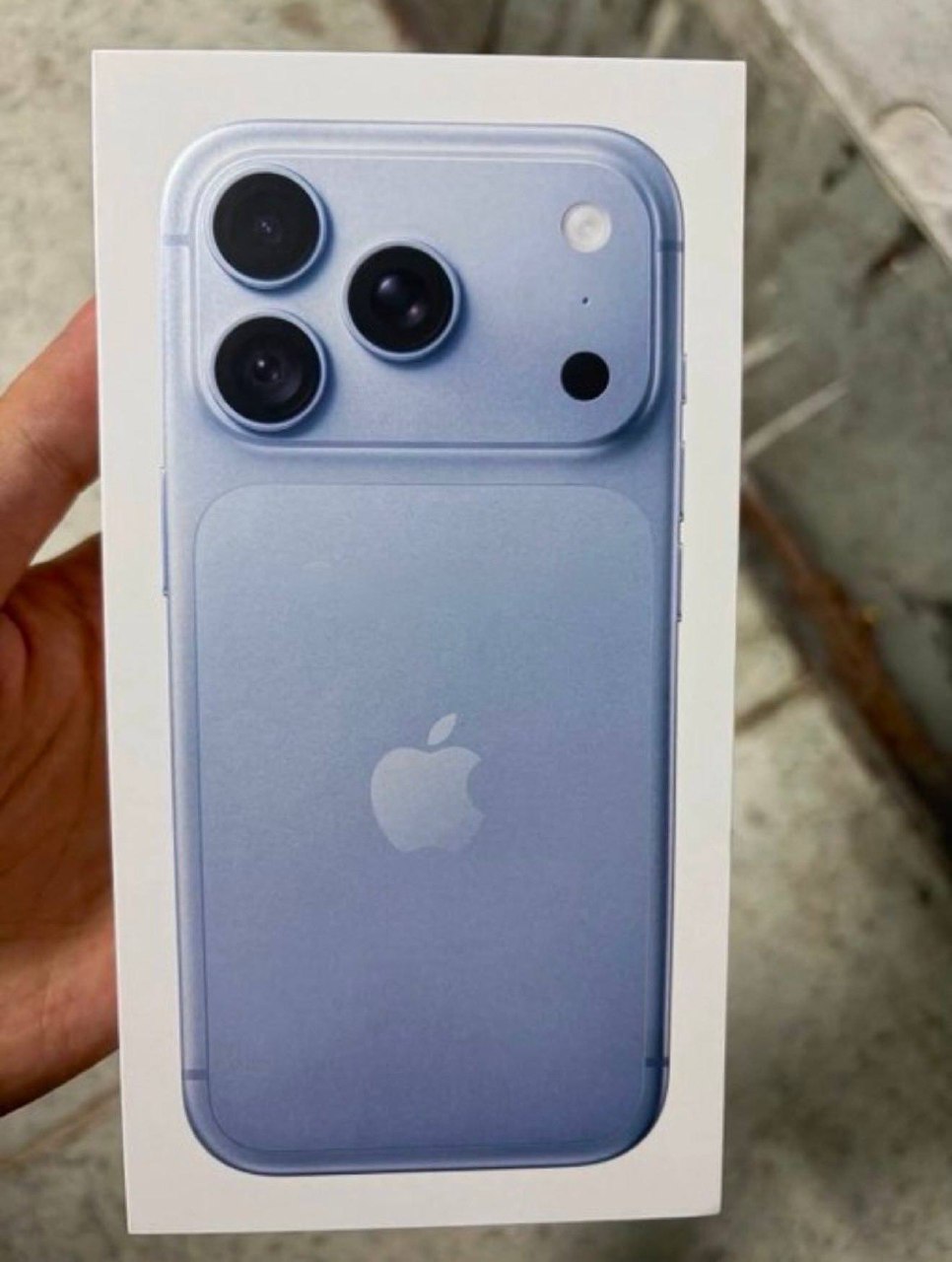 iPhone 18 Pro Max Glacier 512GB