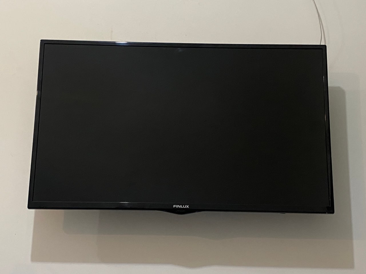Телевизор 40"