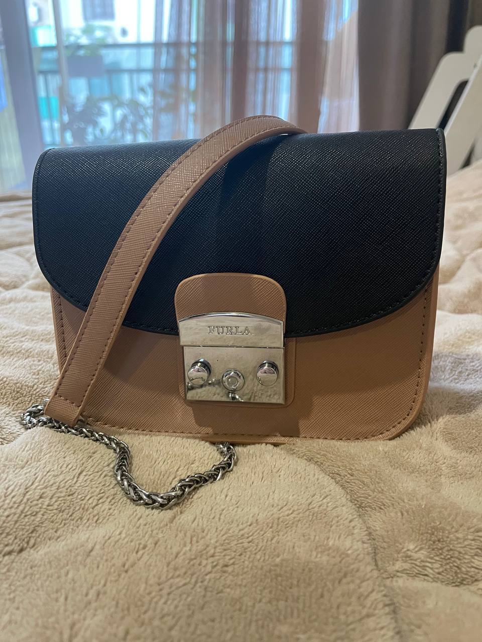 Сумочка под Furla