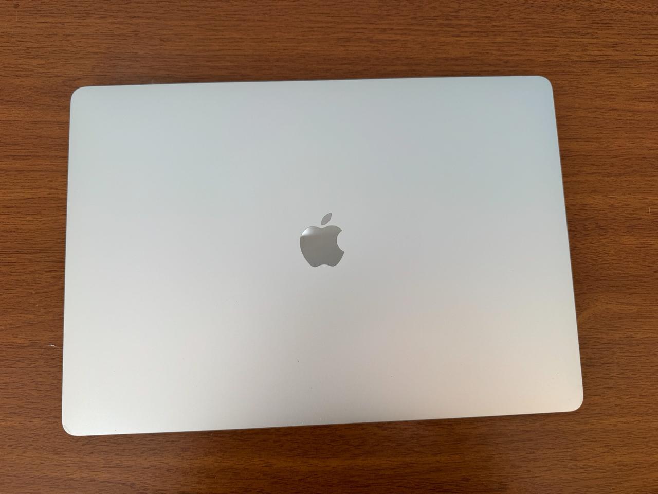 MacBook Pro 16" 2019 Intel Core i7 16/512