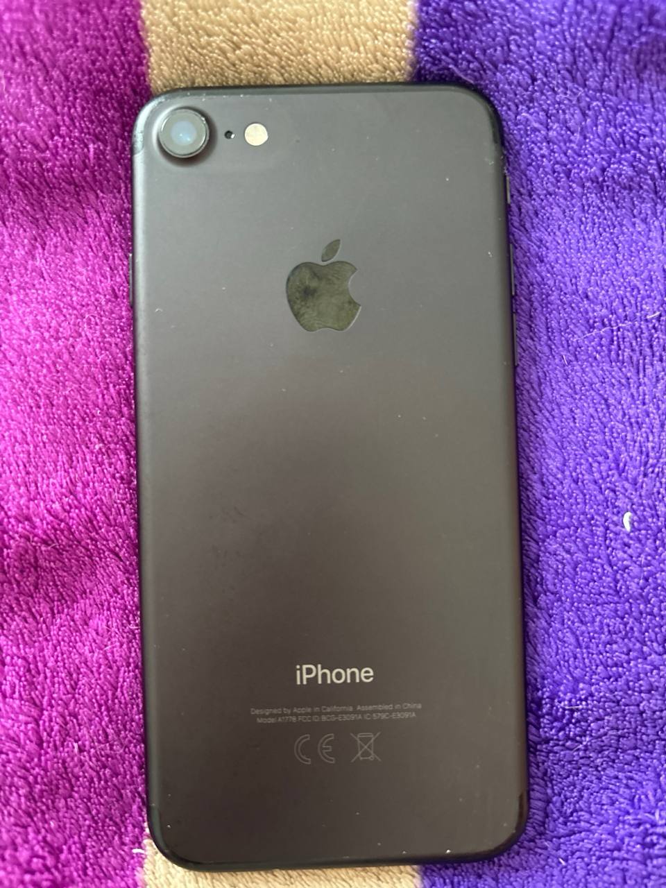 Apple iPhone 7