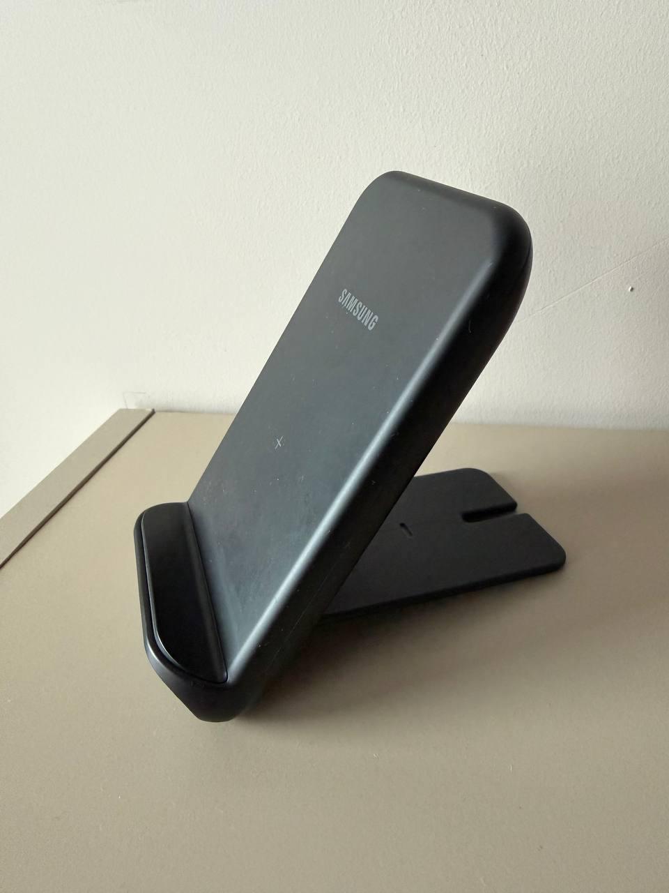 Беспроводная зарядка Samsung EP-N3300 складная