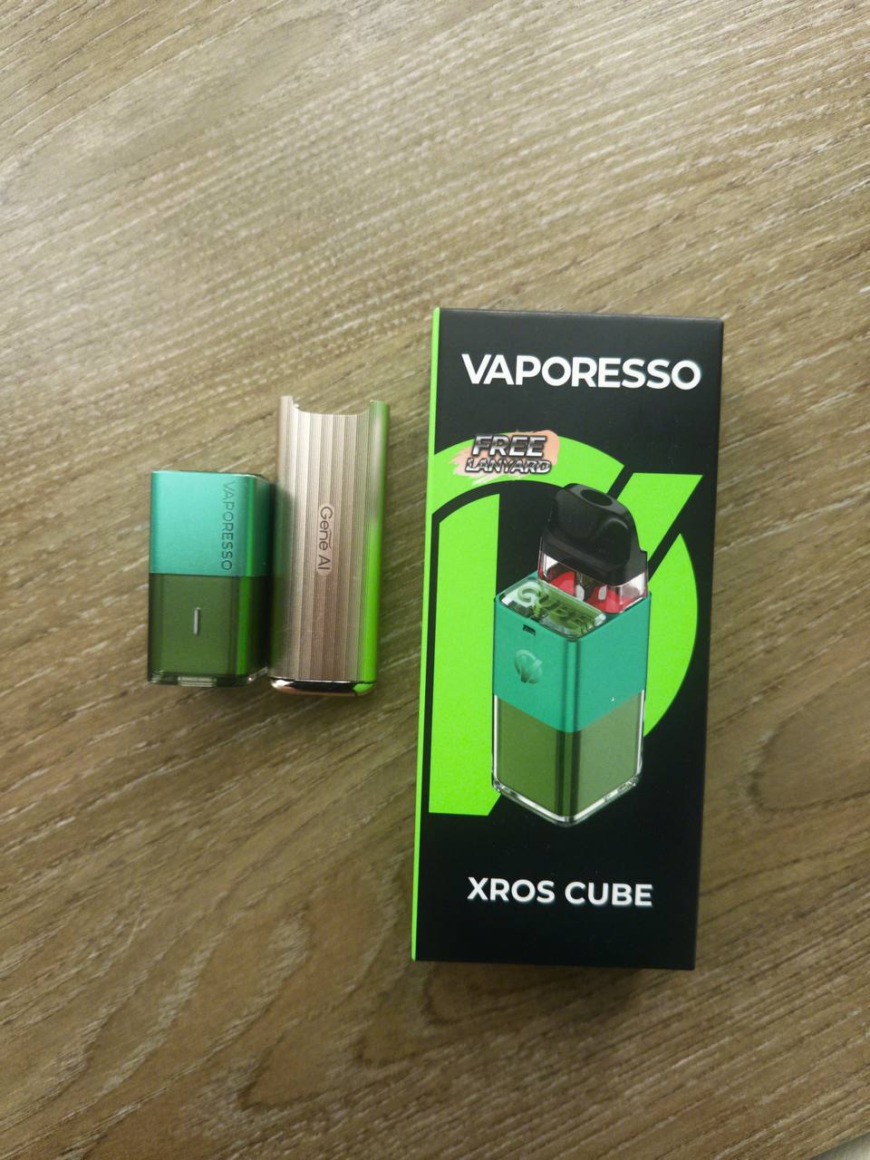 Vape устройства Xros Cube и VOOPOO (комплект)