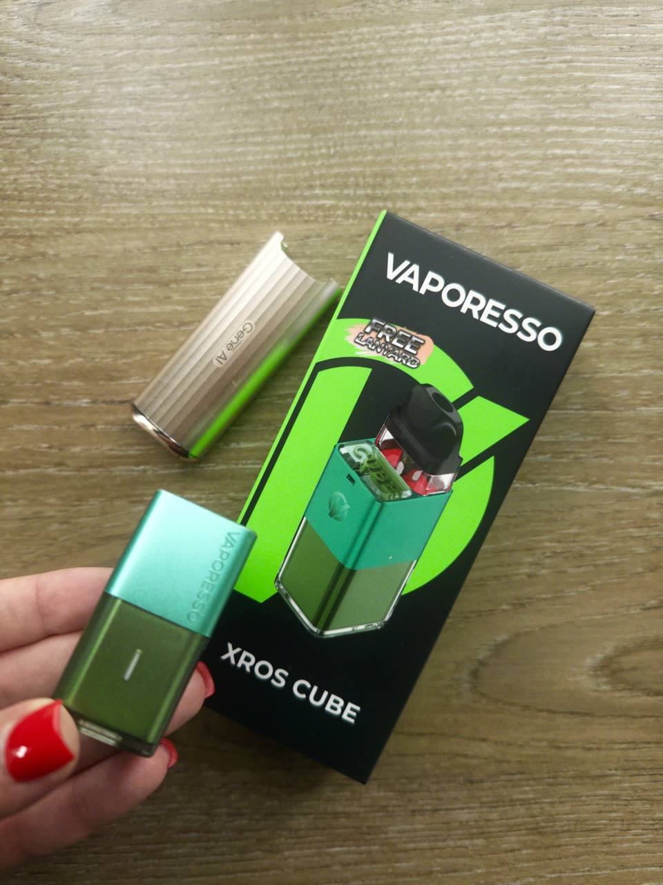 Vape устройства Xros Cube и VOOPOO (комплект)
