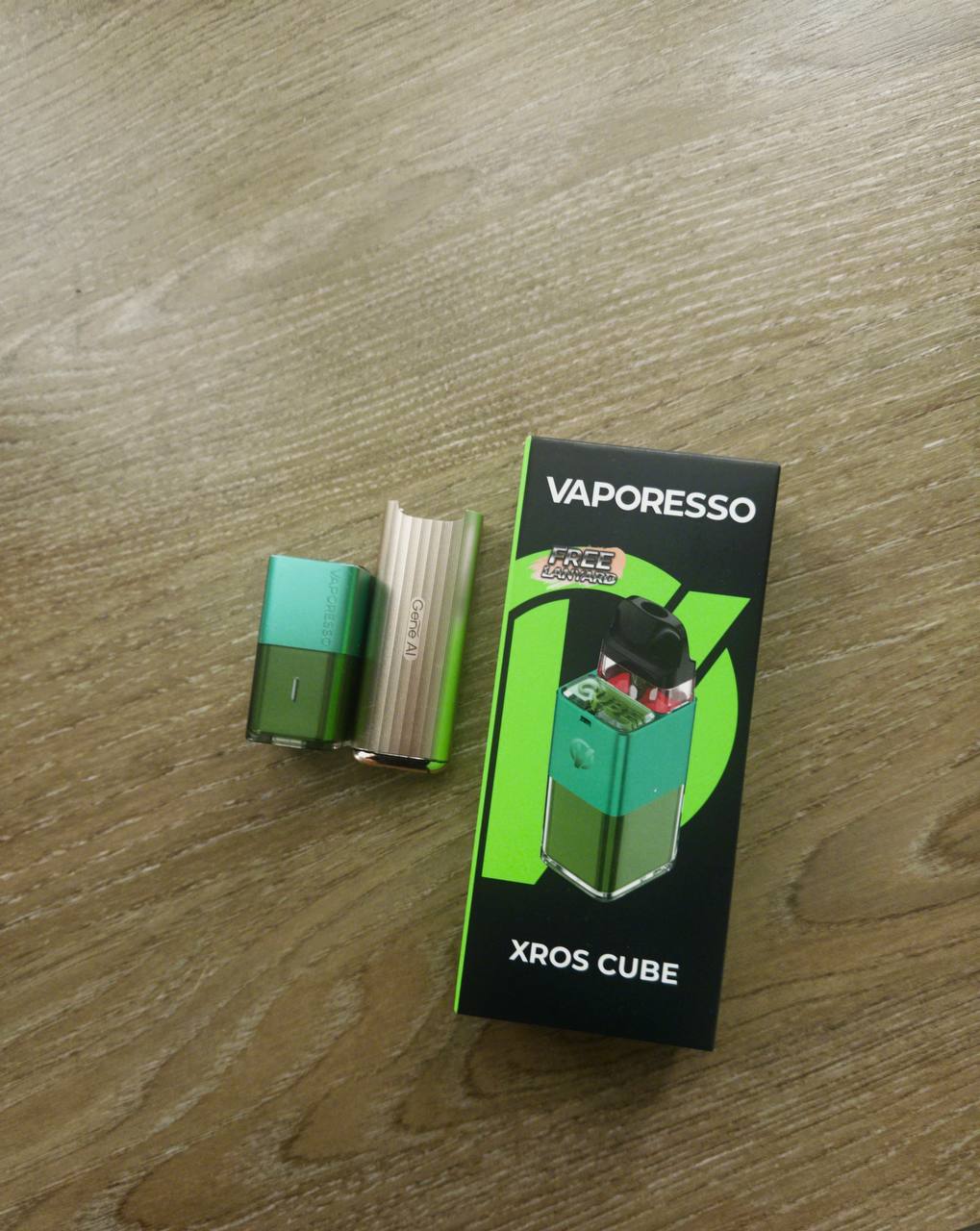 Vape устройства Xros Cube и VOOPOO (комплект)