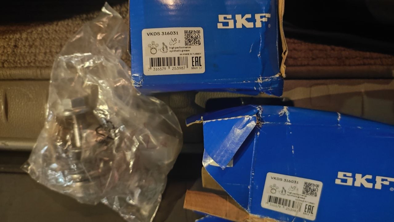 Шаровые опоры SKF VKDS 316031 для Volvo S60 I, V70 II, XC90 I