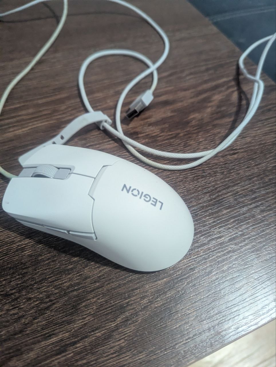 Игровая мышь Lenovo Legion (белая)