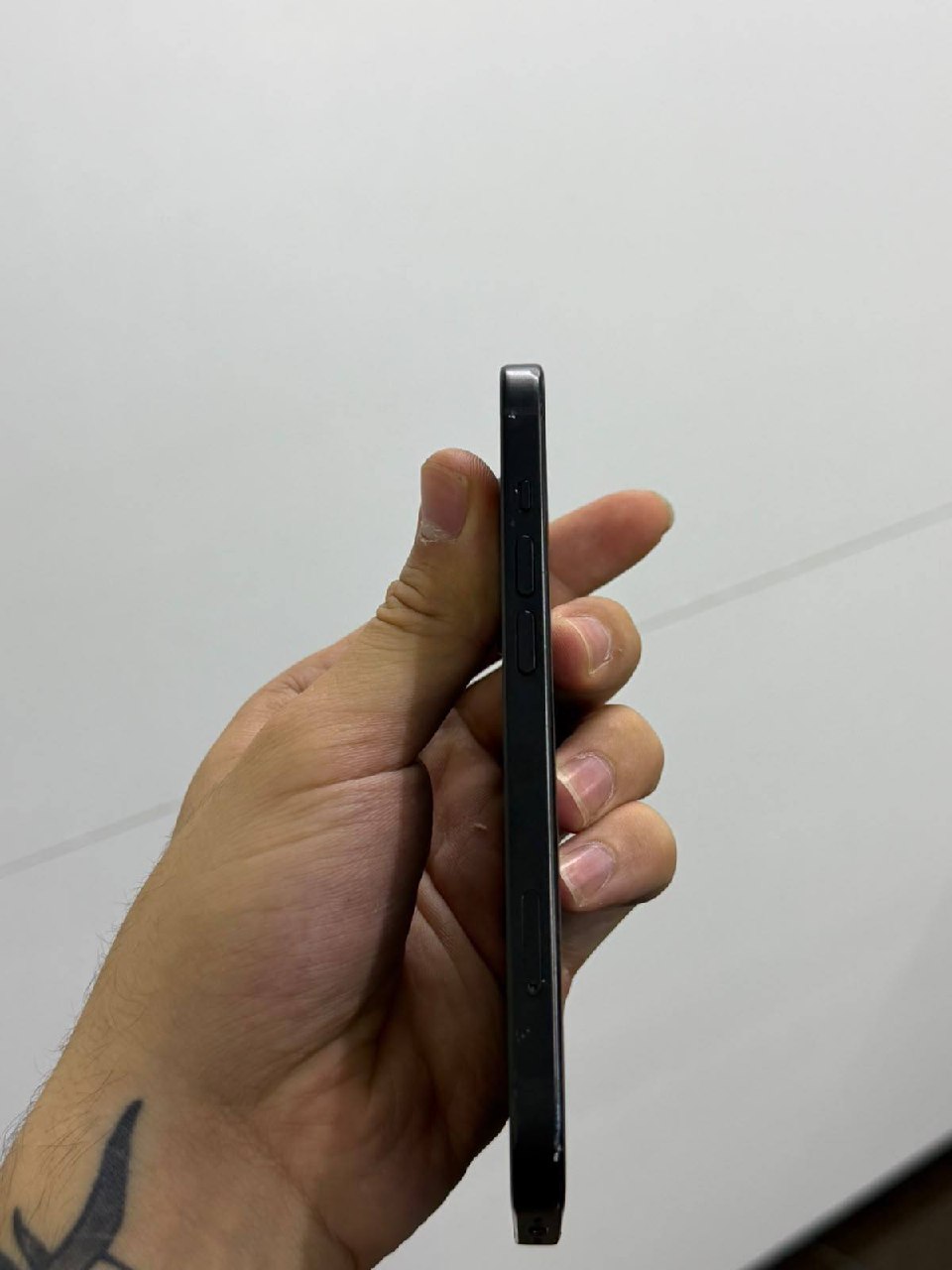 iPhone 15 128GB