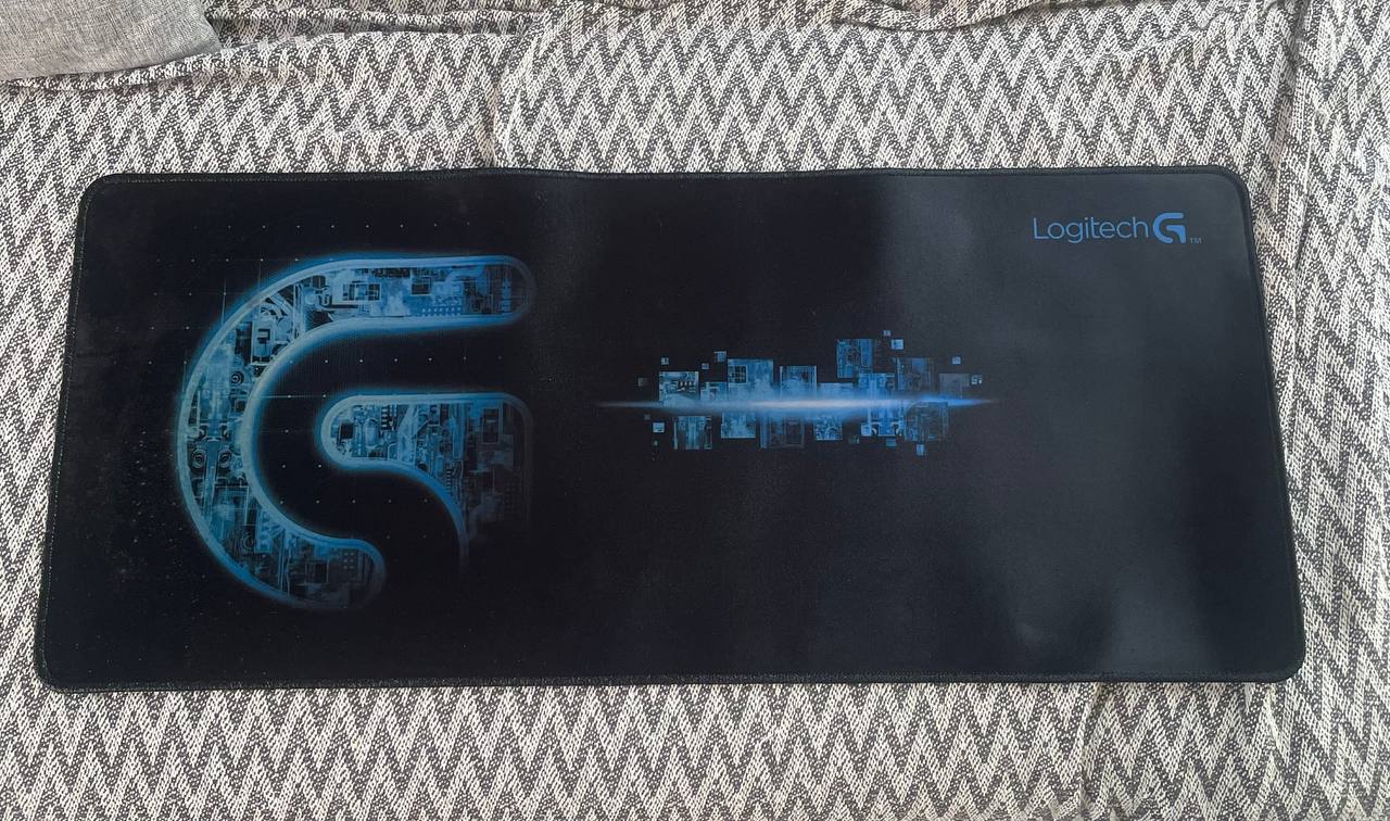 Коврик для мыши Logitech 30x80