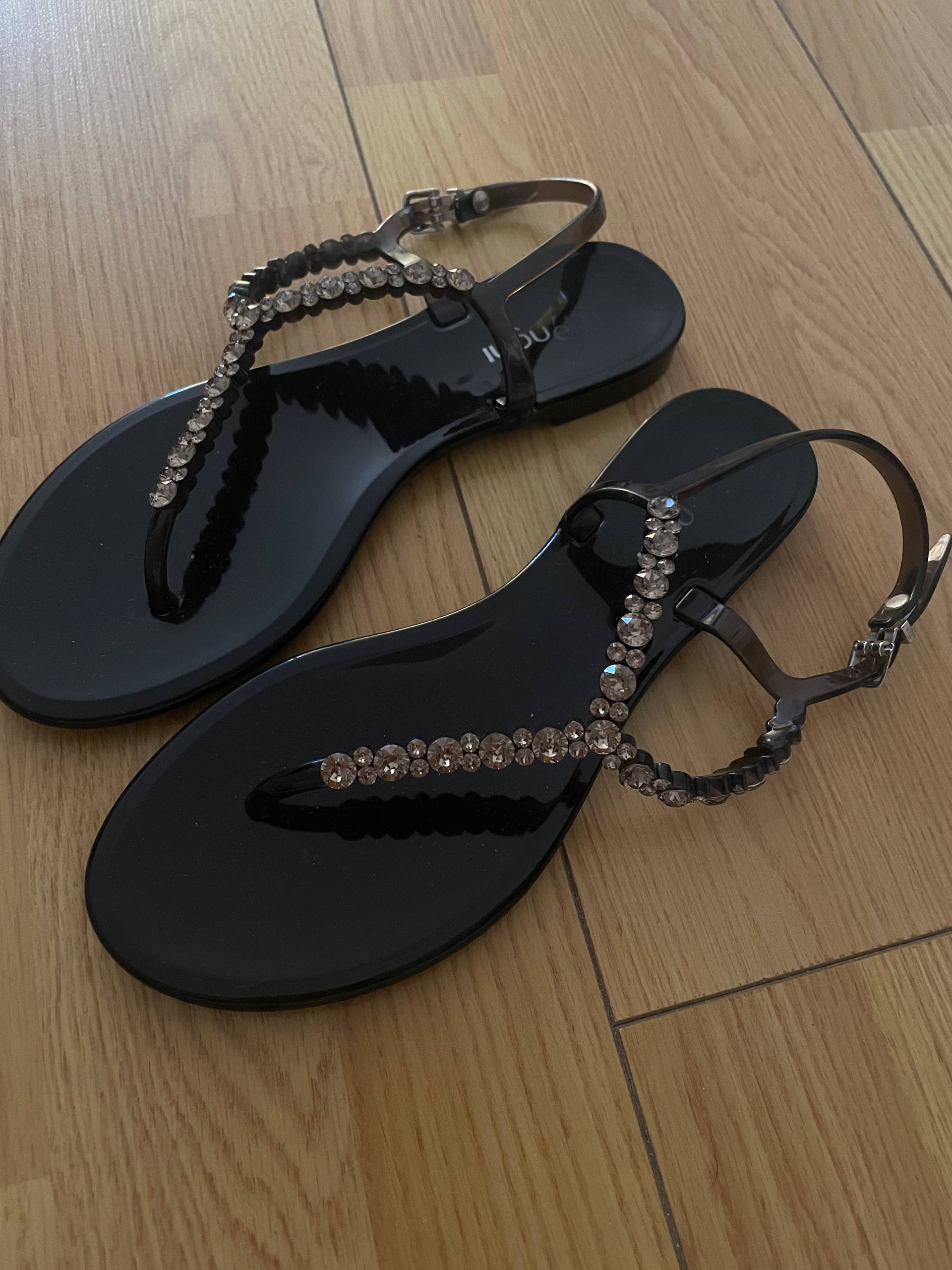 Обувь со стразами Swarovski 37 размер