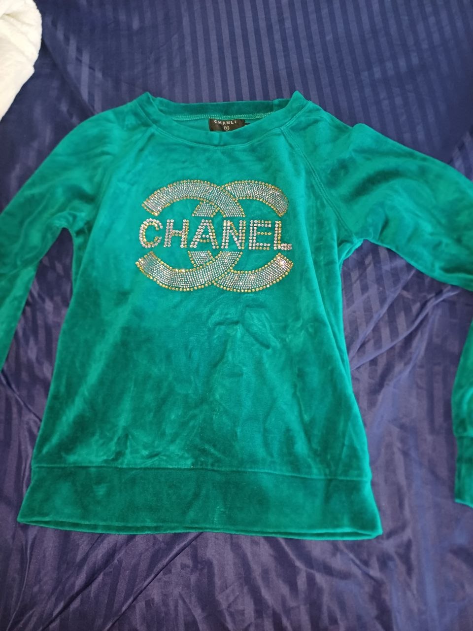 Изумрудный велюровый костюм (реплика Chanel), размер M