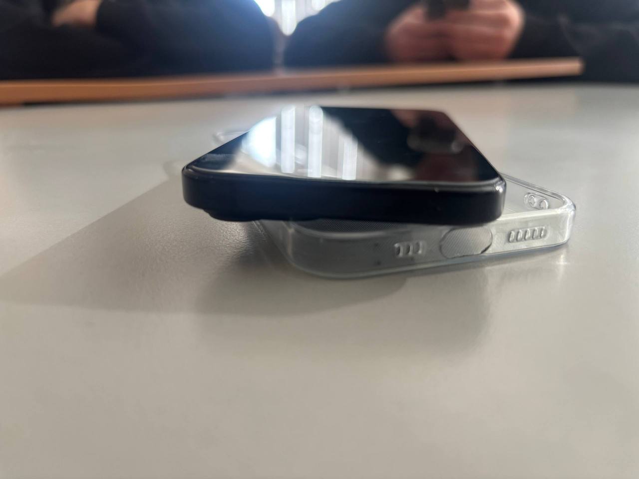 iPhone 15 128GB черный