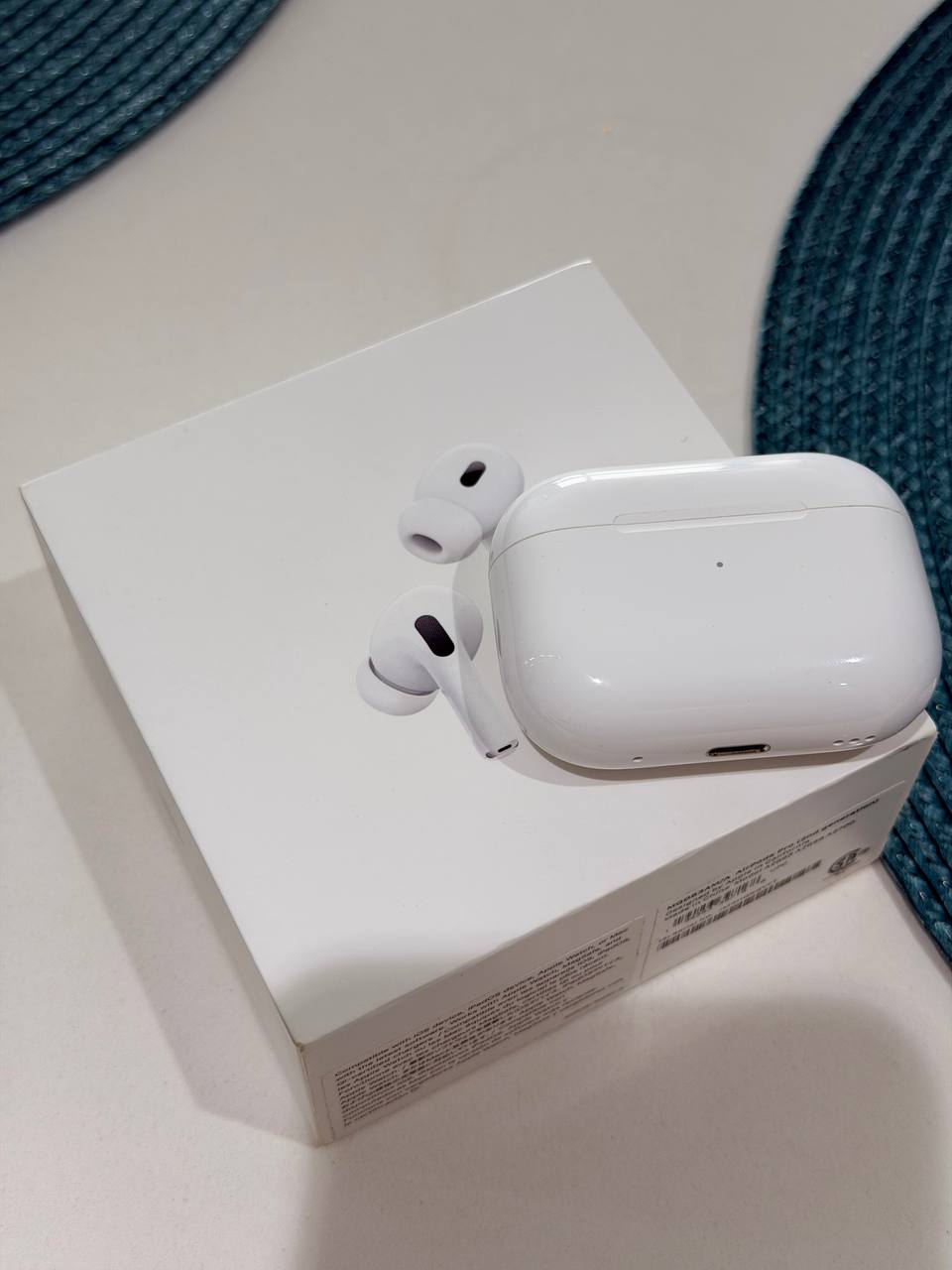 Наушники Apple AirPods Pro 2nd generation