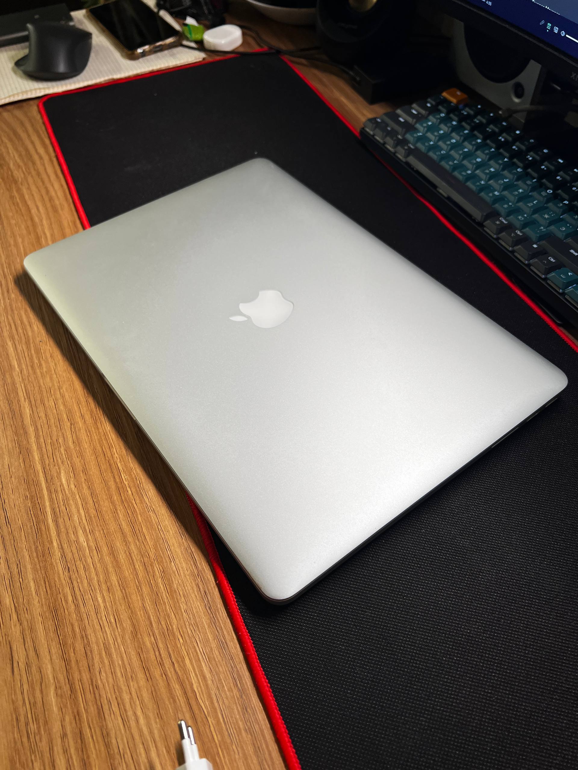 MacBook Pro 15" Retina (Mid 2015), i7, 16GB, SSD 512GB
