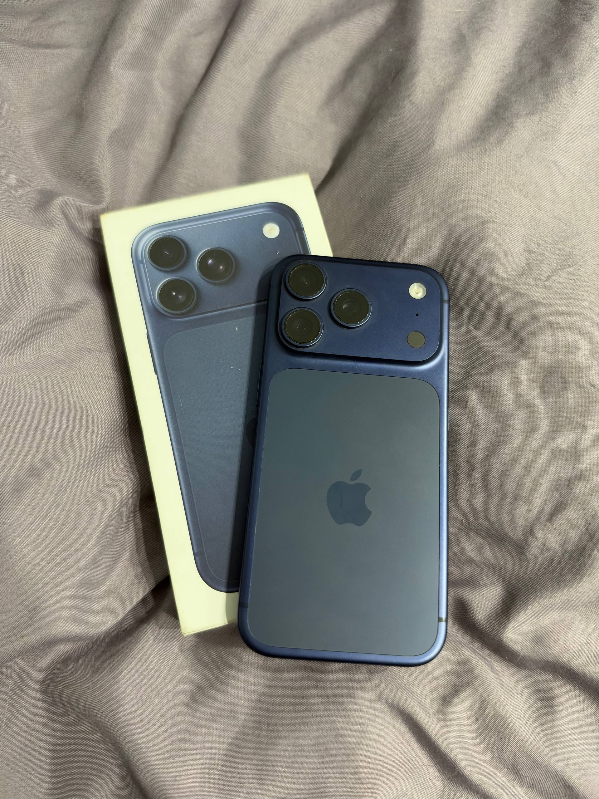 Apple iPhone 17 Pro eSIM 256 ГБ