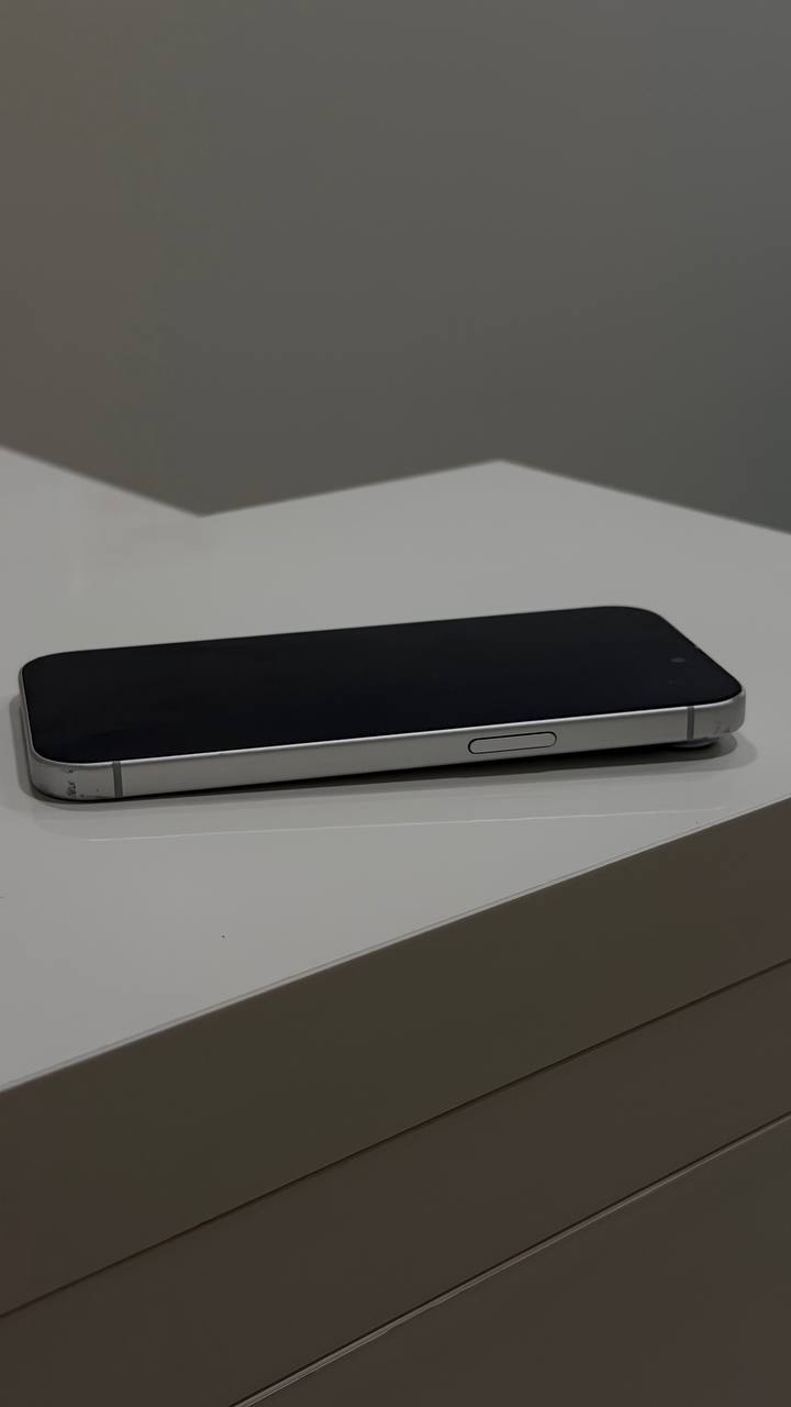 Apple iPhone 15 128GB белый